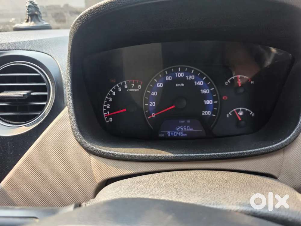 Hyundai Xcent 2015 Petrol 92000 Km Driven