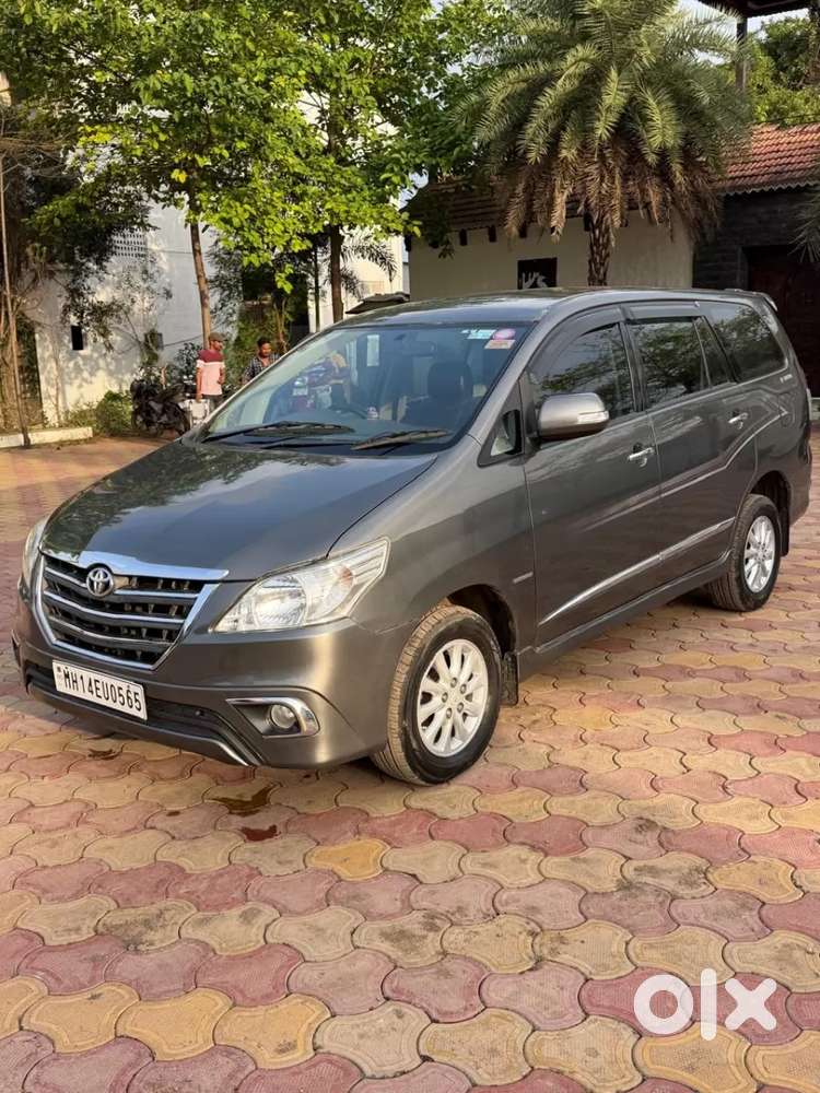 Toyota Innova 2.5 Zx 7 Str Bs-iv, 2015, Diesel
