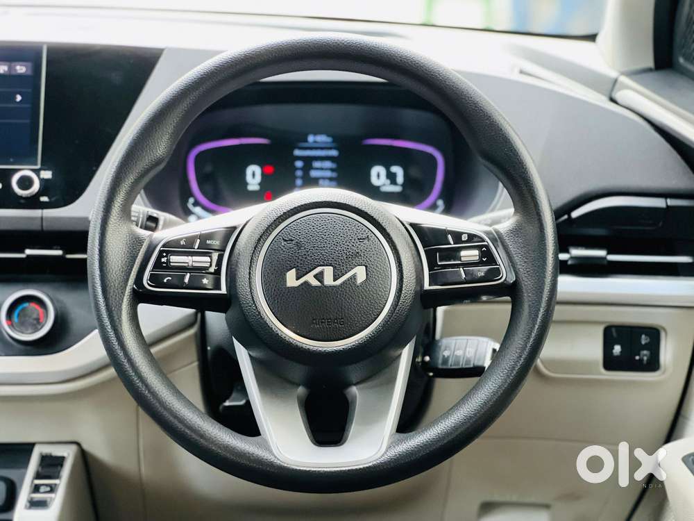 Kia Carens 1.4 Prestige 7 Str, 2022, Petrol
