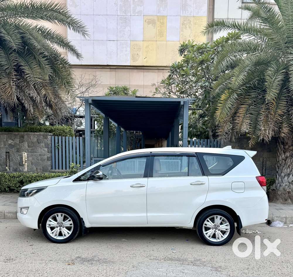 Toyota Innova Crysta 2.8 Zx At 7 Seater, 2018, Diesel