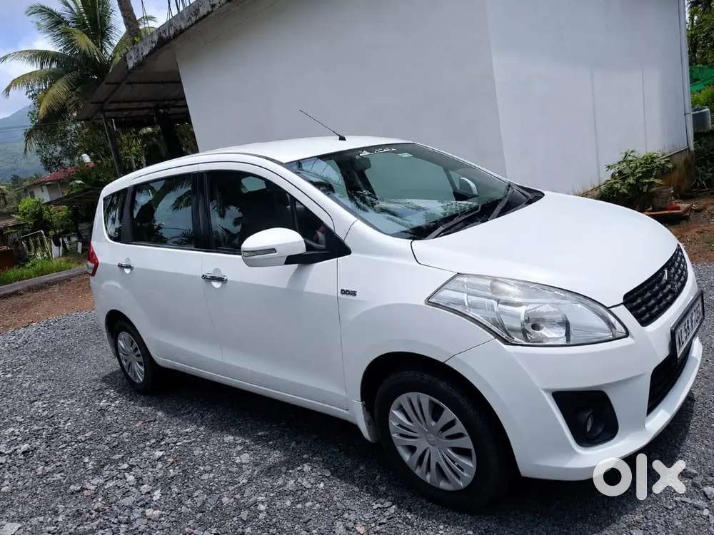 Maruti Suzuki Ertiga 2012 Diesel 175000 Km Driven