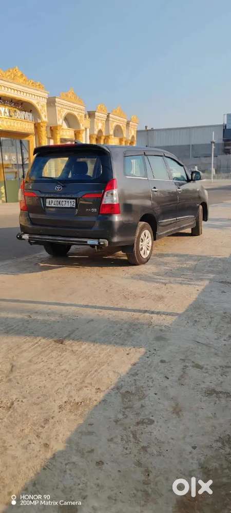 Innova 2015 Model 2.5 G In Excellent Condition ,bridgestone New Tyres