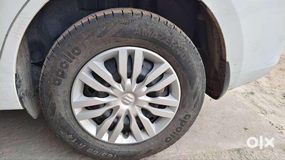 Maruti Suzuki Swift Dzire 2023 Petrol 76500 Km Driven