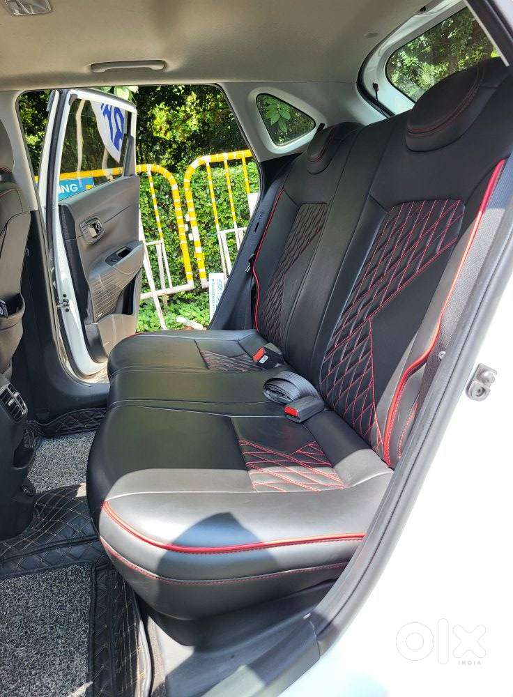 Hyundai New I20 1.2 Asta (o) Mt, 2022, Petrol