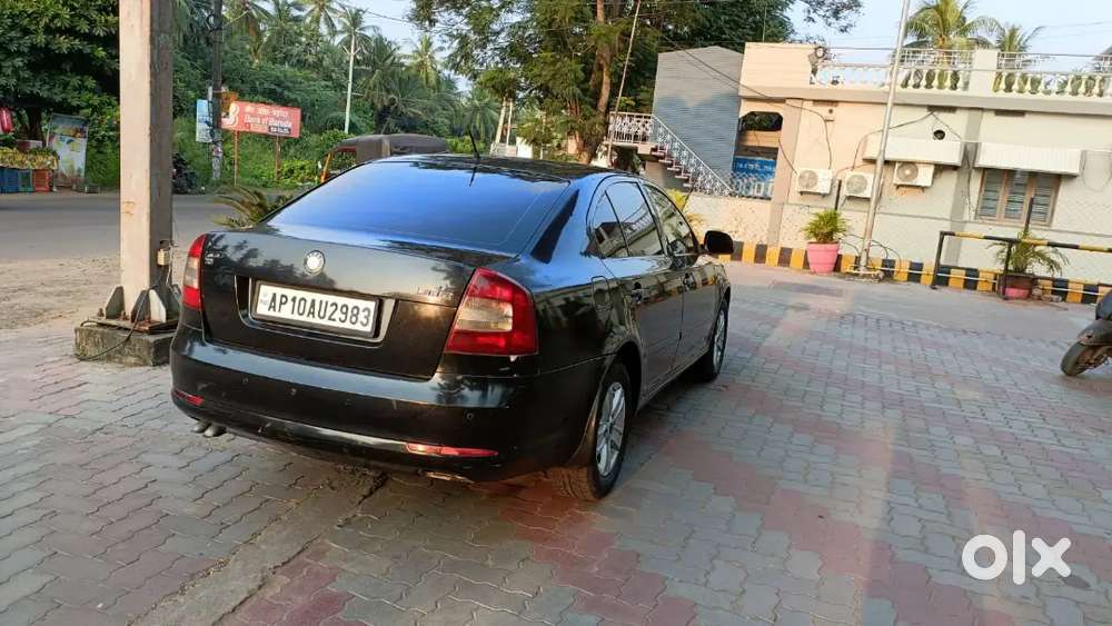 ఆల్ గుడ్ కండిషన్ ఫుల్ ఇన్సూరెన్స్ వన్ ఇయర్ లైఫ్ టు ఇయర్ వాలిడ్ ఏసి