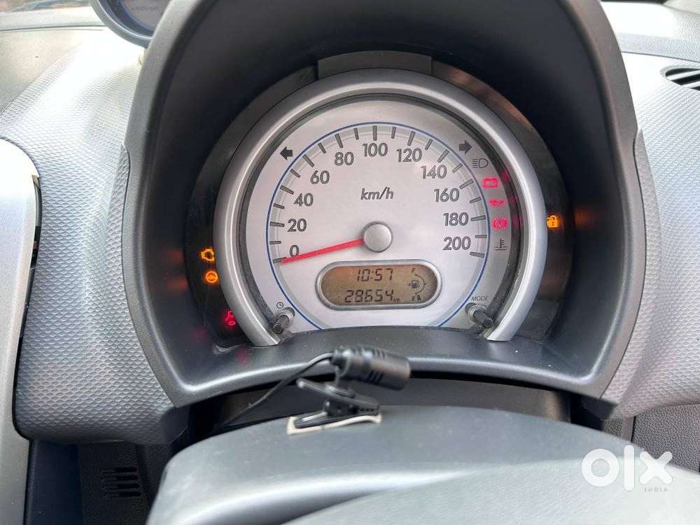 Maruti Suzuki Ritz Vxi, 2014, Petrol