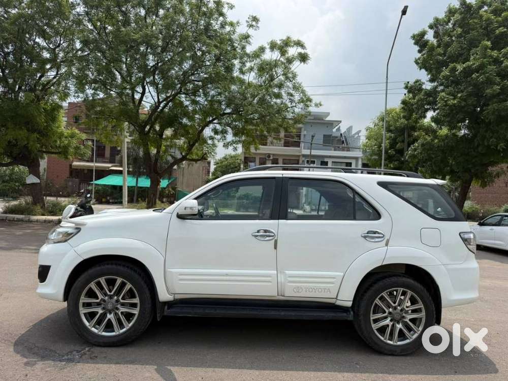 Toyota Fortuner 3.0 4x2 Automatic, 2013, Diesel