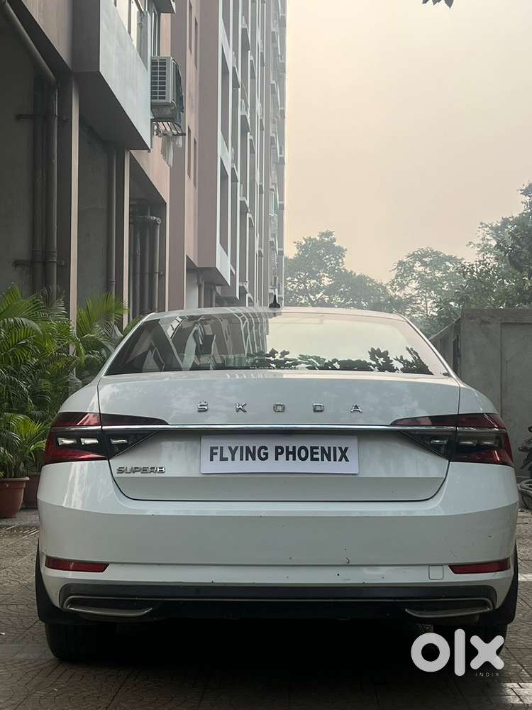 Skoda Superb 2021 Petrol 35000 Km Driven