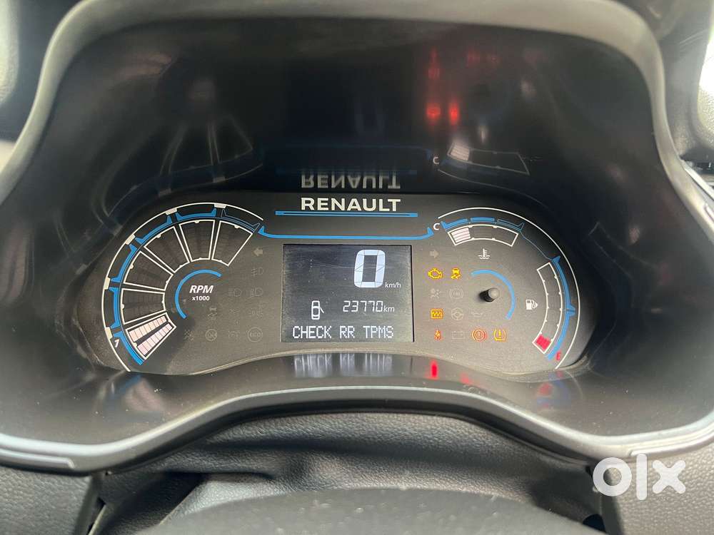 Renault Triber Rxl, 2023, Petrol