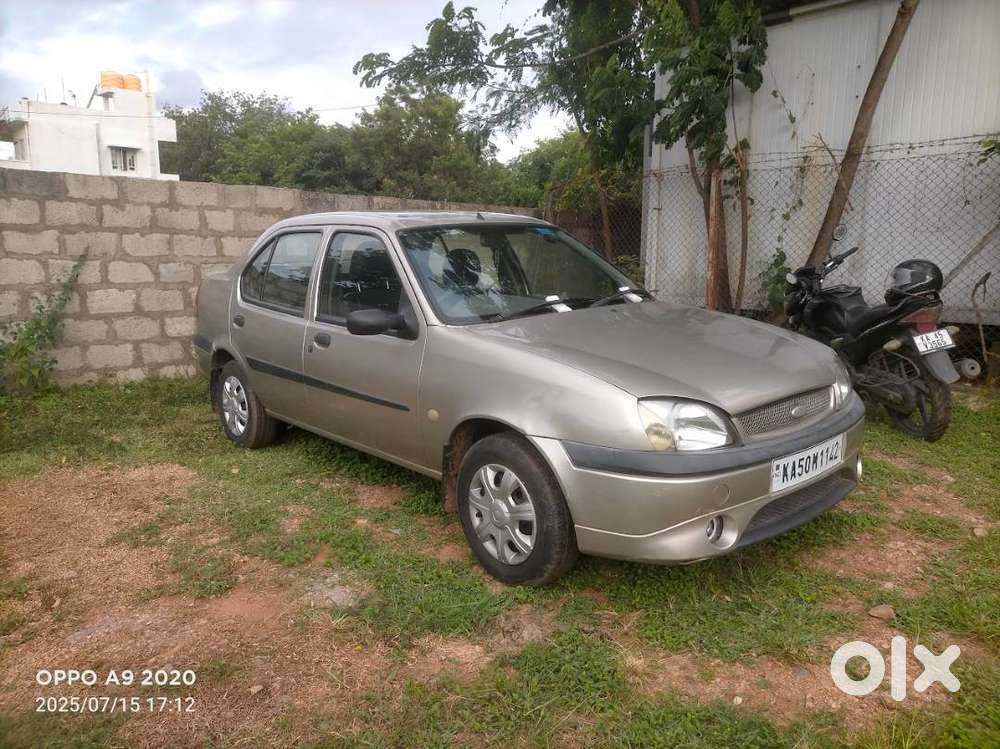 Ford Ikon Flair 2006