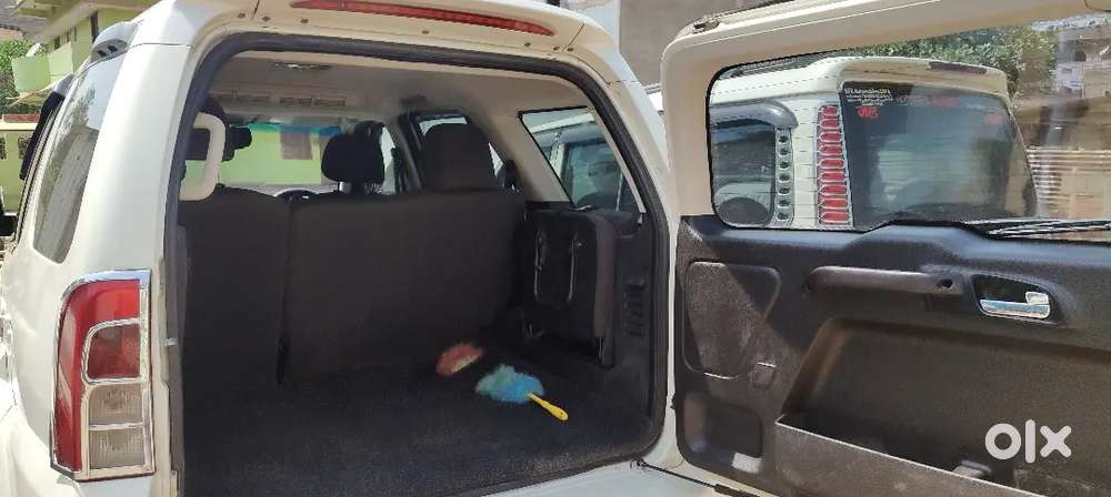 Tata Safari Strome