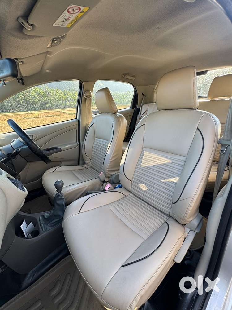 Toyota Etios Liva 2015