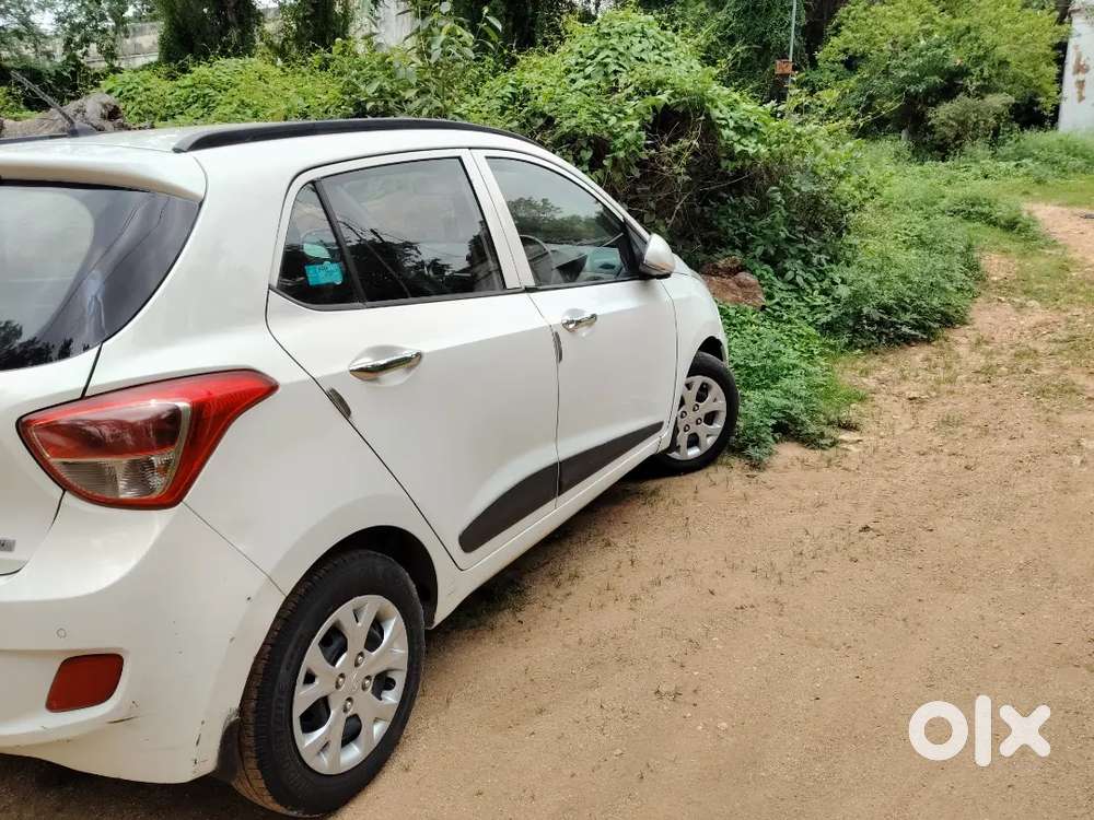 Hyundai Grand I10 Sportz 2014 Model