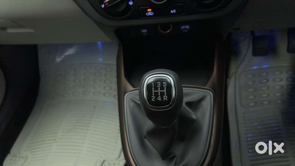 Hyundai Aura 1.2 Sx Cng, 2024, Cng & Hybrids