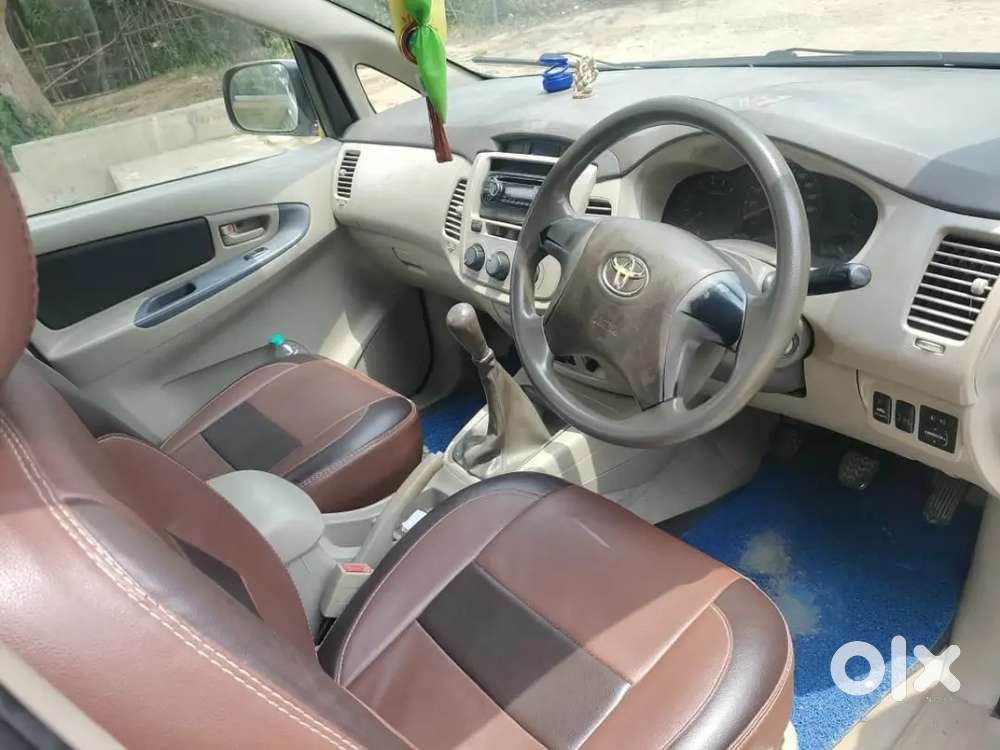 Toyota Innova 2.5 G 2013