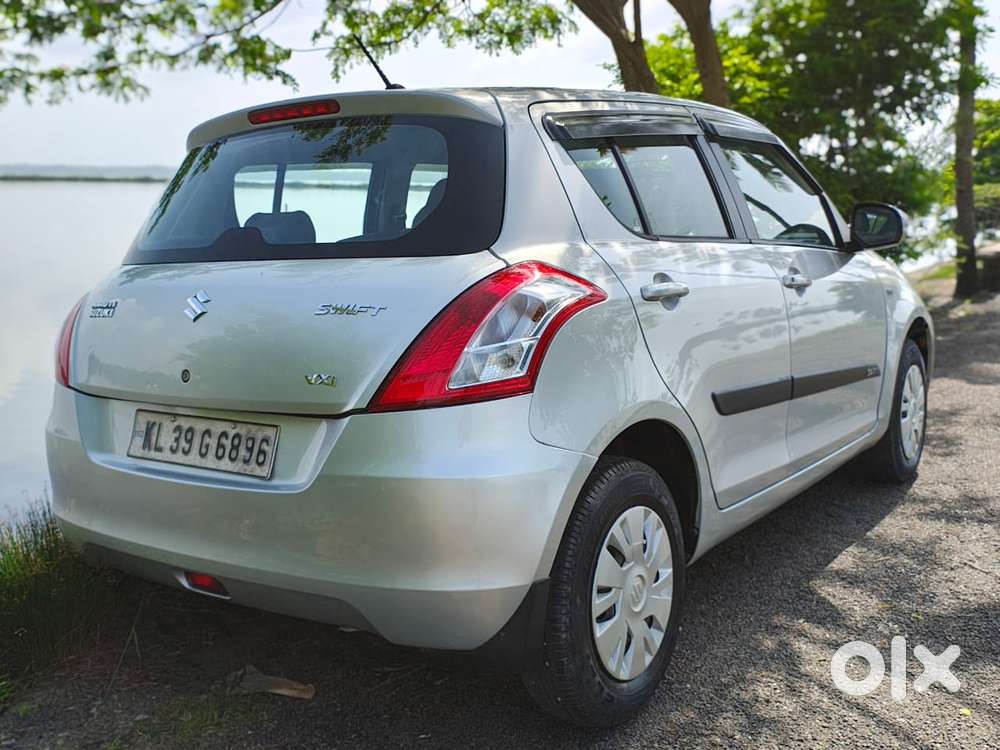 Maruti Suzuki Swift Vxi Optional, 2014, Petrol