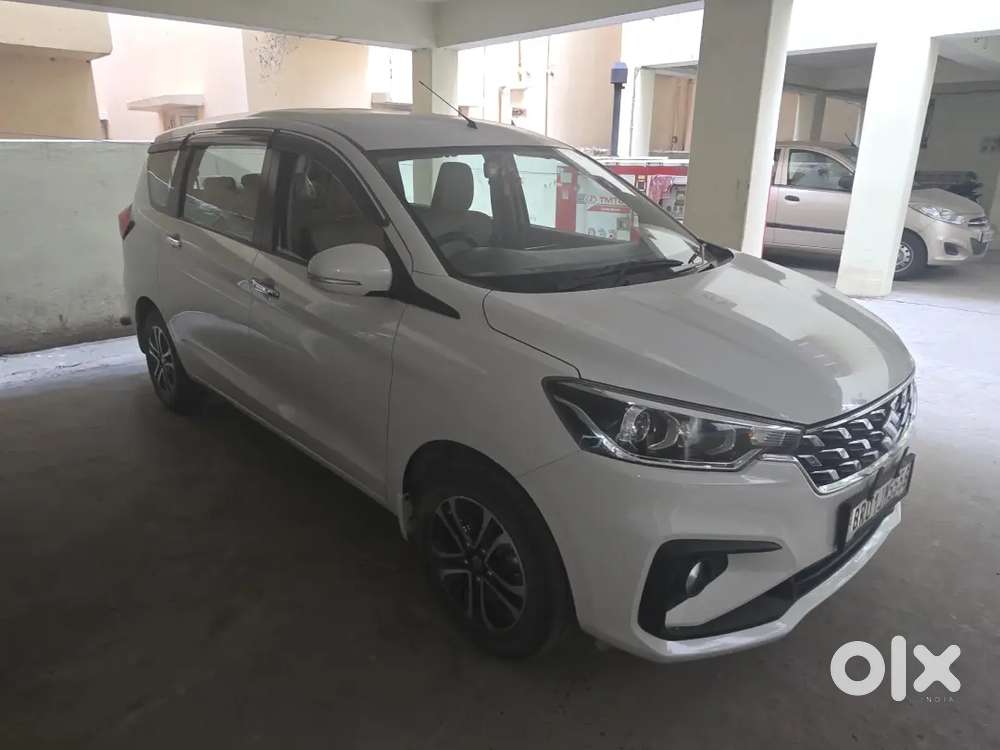 Maruti Suzuki Ertiga Zxi Cng 2025