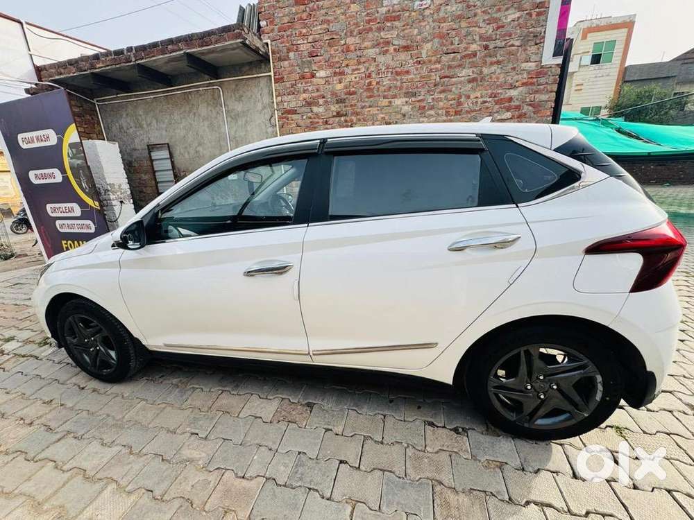 2022 Hyundai Manual Diesel, 74 Km Driven