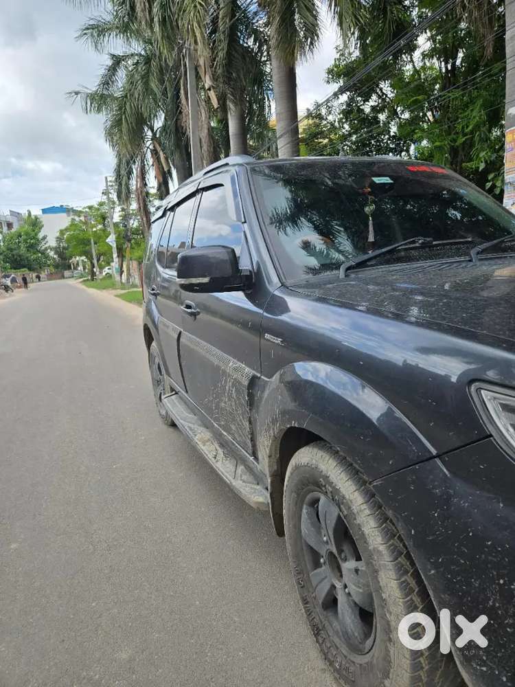 Tata Safari Storme 2018