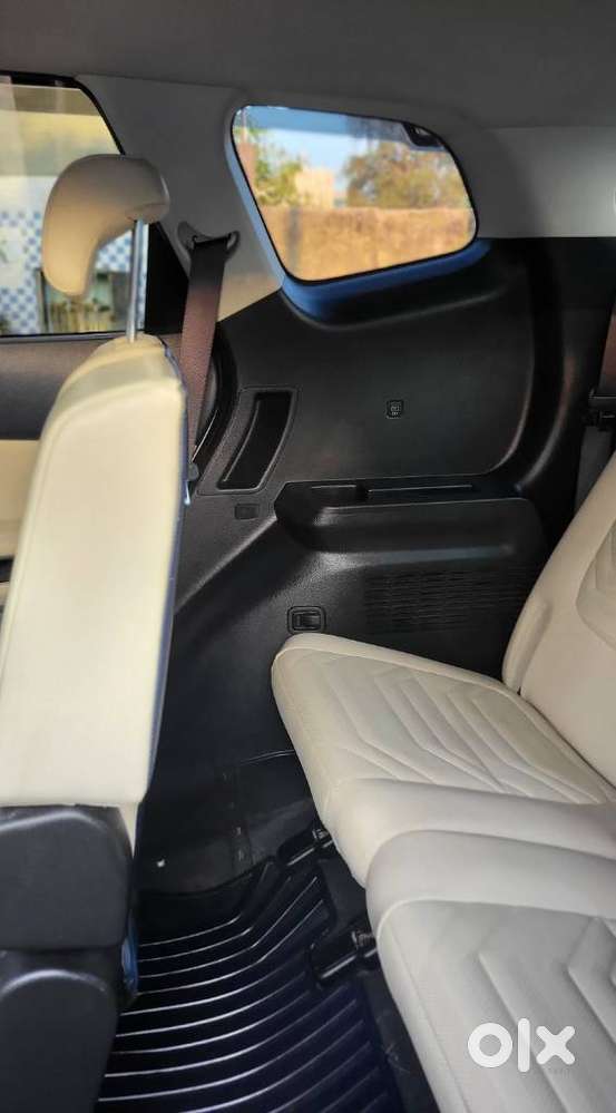 Kia Carens 1.5 Luxury Plus Turbo Dct 7 Str, 2024, Petrol
