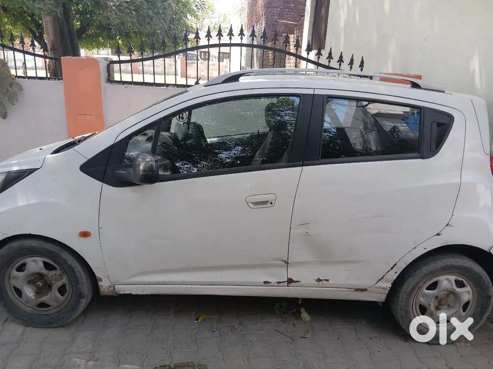 Chevrolet Beat 2014 Diesel 28000 Km Driven 4 Windows Power Lock