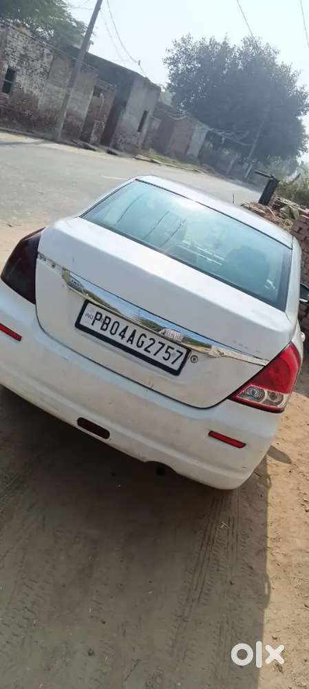 Maruti Suzuki Dzire 2013
Passing 28 Tak