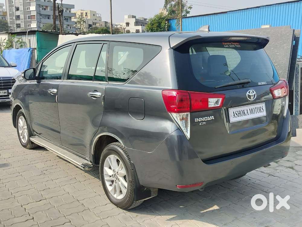 Toyota Innova Crysta