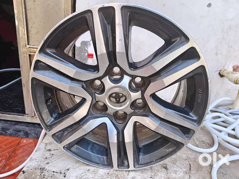 Toyota Fortuner Legender 2018