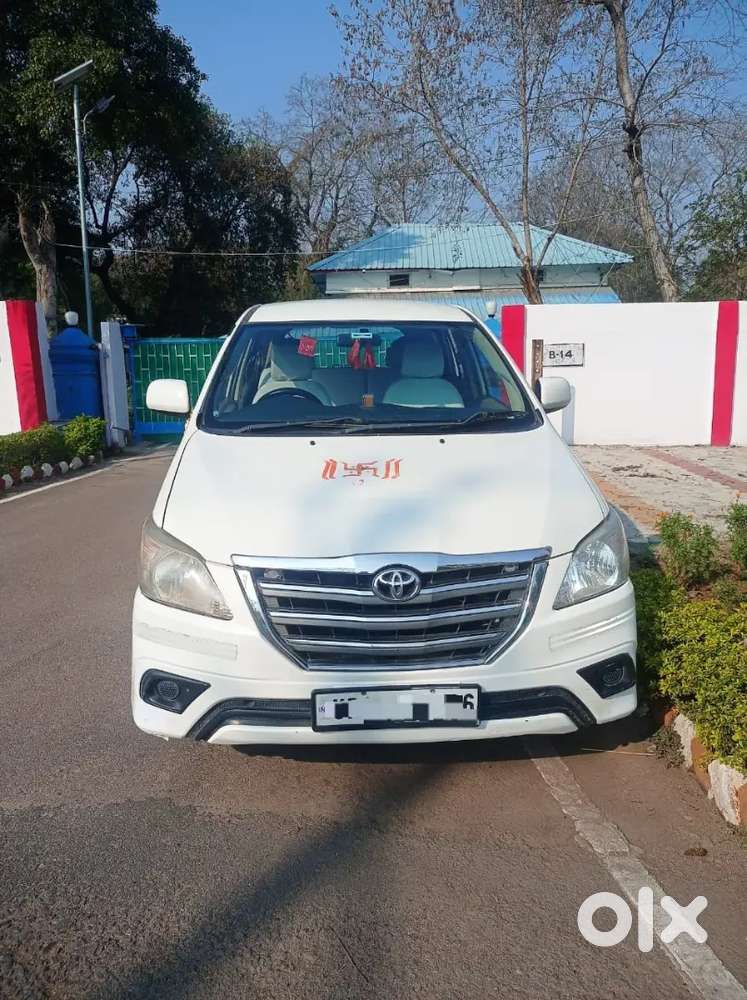 Toyota Innova 2016