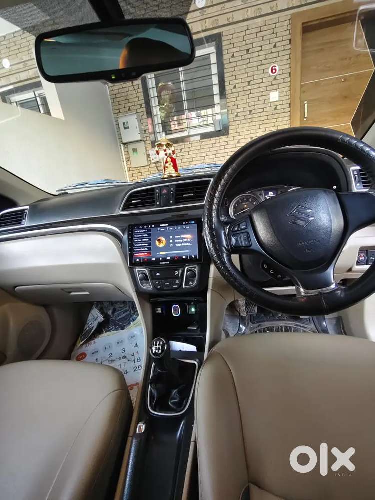 1.maruti Suzuki Ciaz 2017-18 Cng & Hybrids 72500 Km Driven