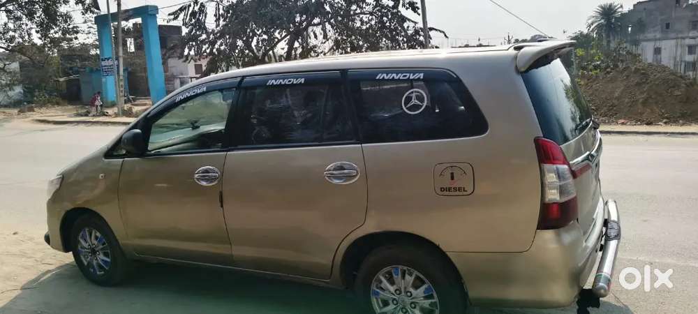 Toyota Innova 2012 Diesel Well Maintained