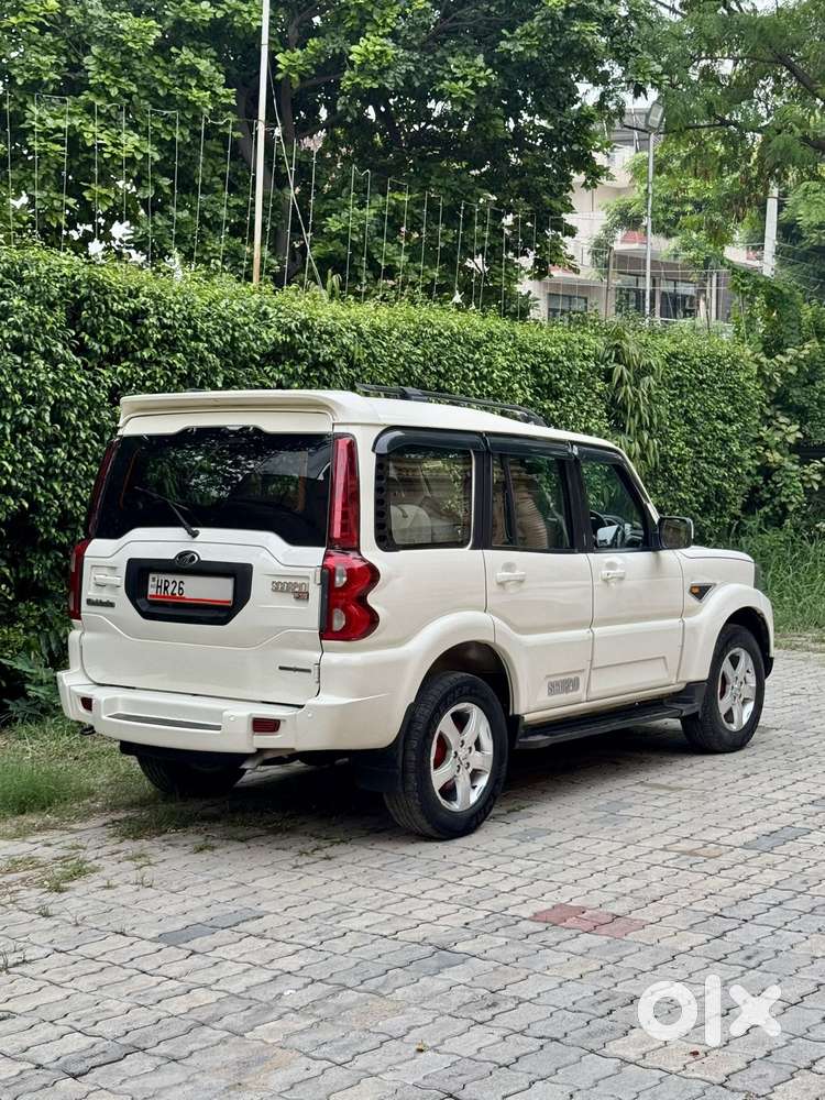 Mahindra Scorpio S6 Plus, 2017, Diesel