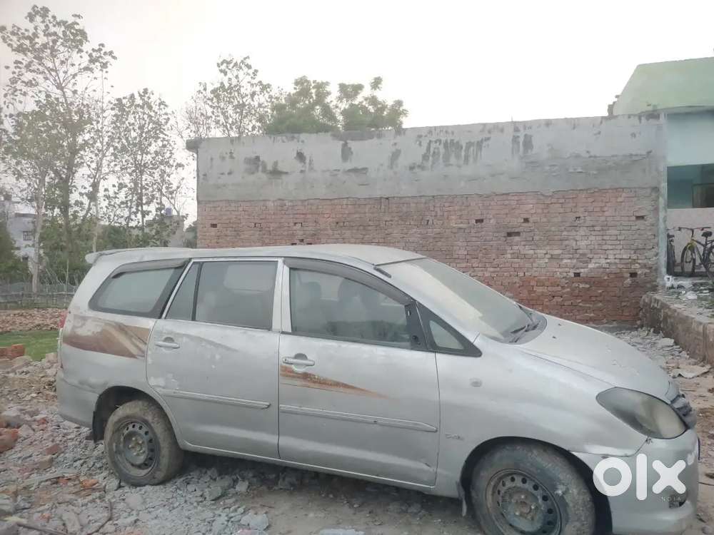 Toyota Innova Crysta 2009 Diesel Well Maintained