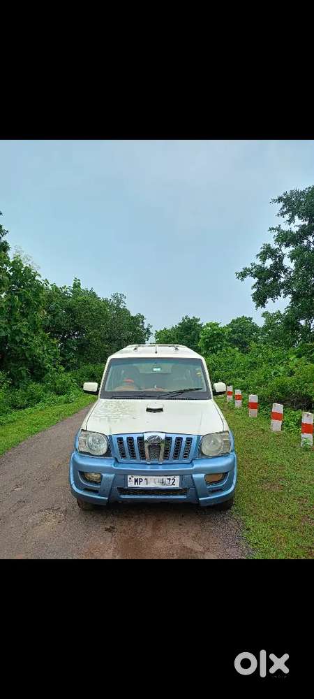 Mahindra Scorpio 2004
