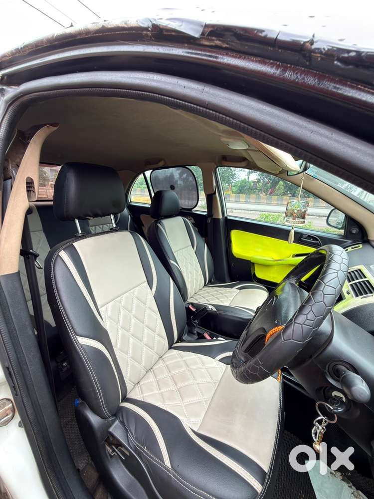 Tata Indica Vista Tdi Ls (2013) - Custom Interior & Dual-tone Finish