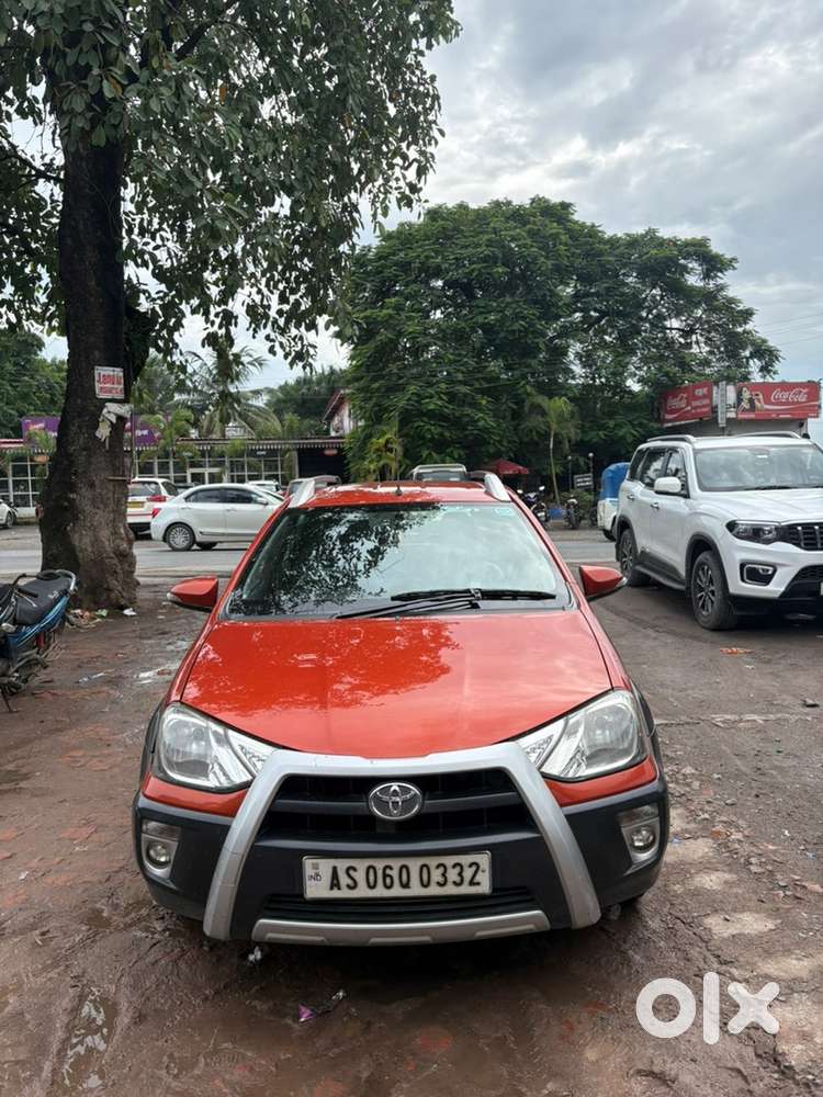 Toyota Etios Cross 2015