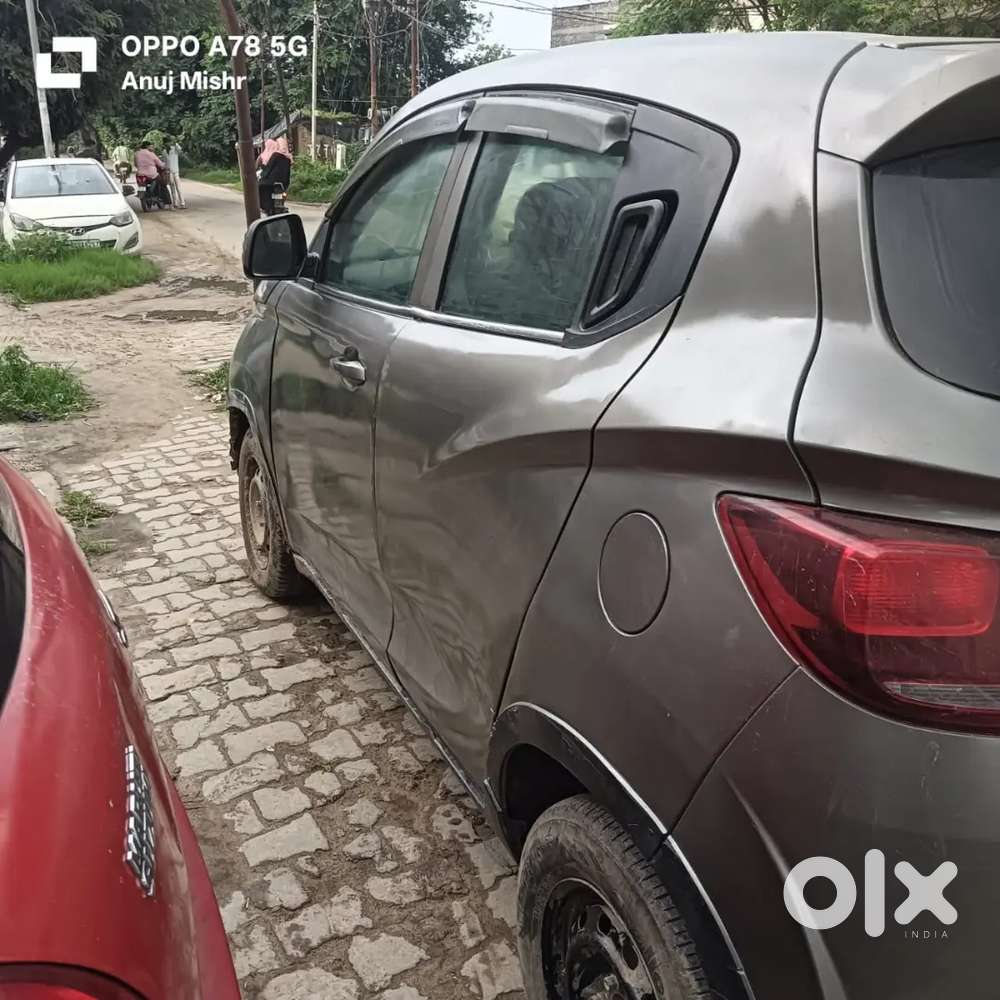 Mahindra Kuv 100 2016 Diesel 6 Str