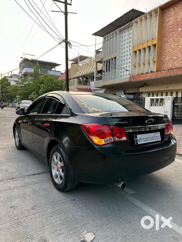 Diesel Rocket - Chevrolet Cruze / Automatic / Sunroof
