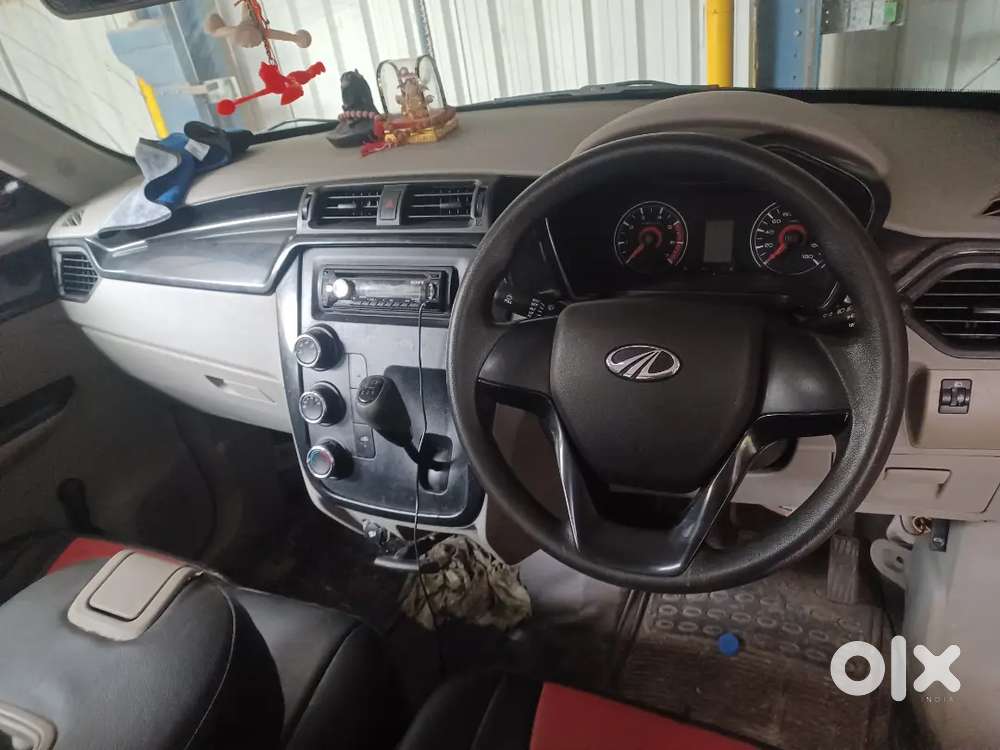 Mahindra Kuv100 July-2017 Petrol 40250 Km Driven