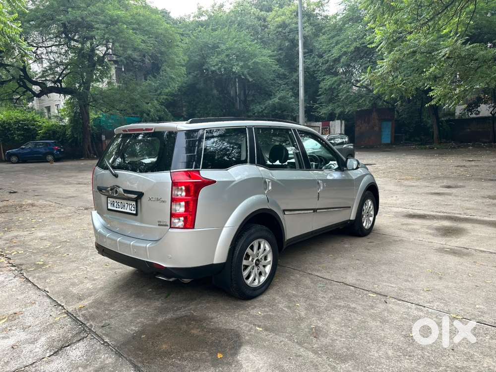 2017 Mahindra Xuv500 Diesel W10 Auto Diesel Sunroof