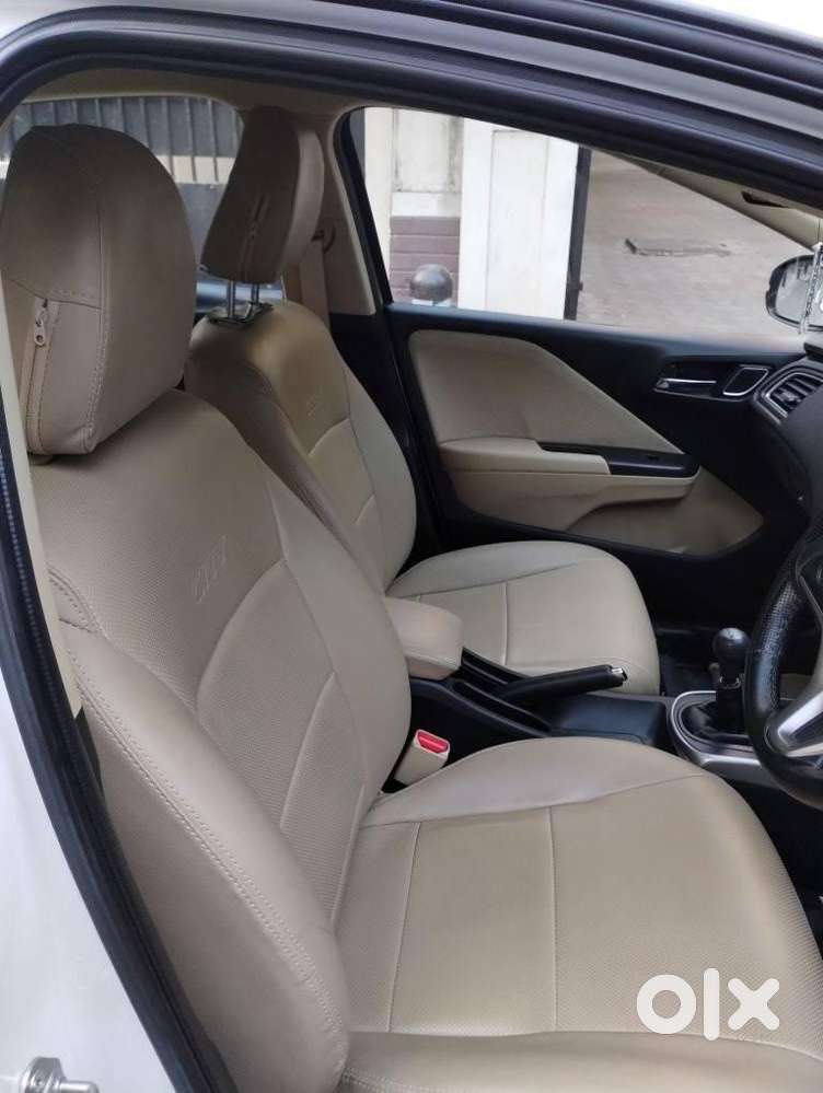 Honda City I-vtec V, 2022, Petrol