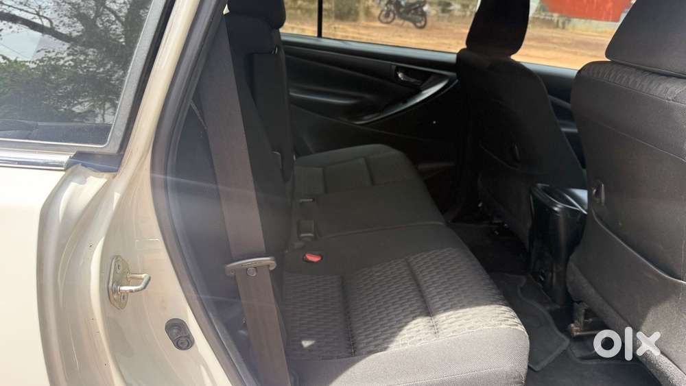 Toyota Innova Crysta 2.4 G Mt 8s, 2018, Diesel