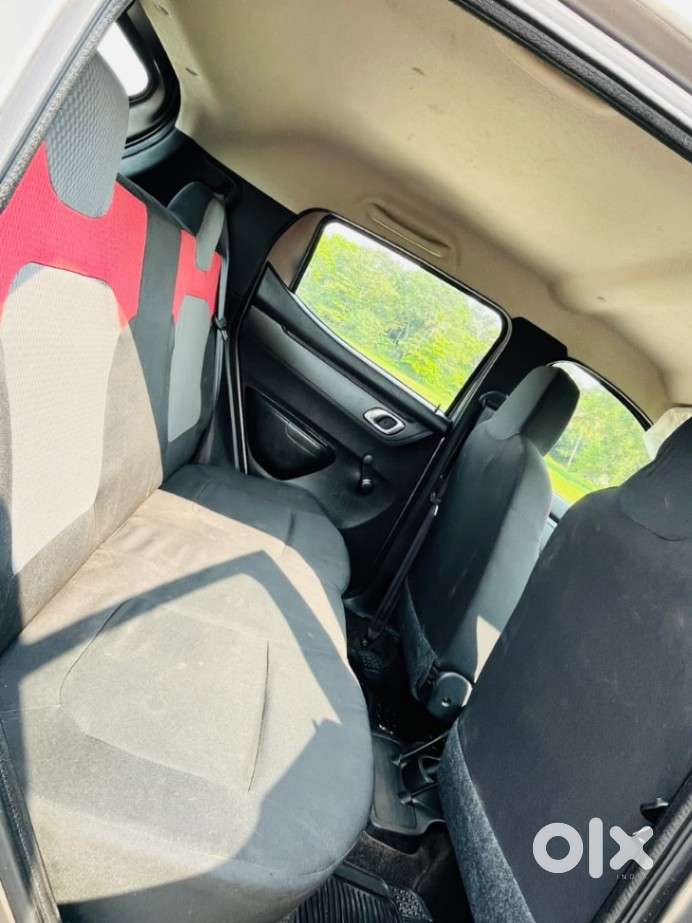 Renault Kwid 1.0 Rxt (o) Easy-r, 2019, Petrol