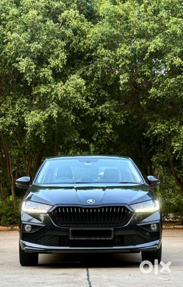 Skoda Slavia Ambition 1.0l Tsi At, 2025, Petrol