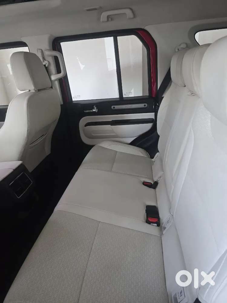 Mahindra Thar Roxx 2024 Ending Dec. 11700 Km Driven