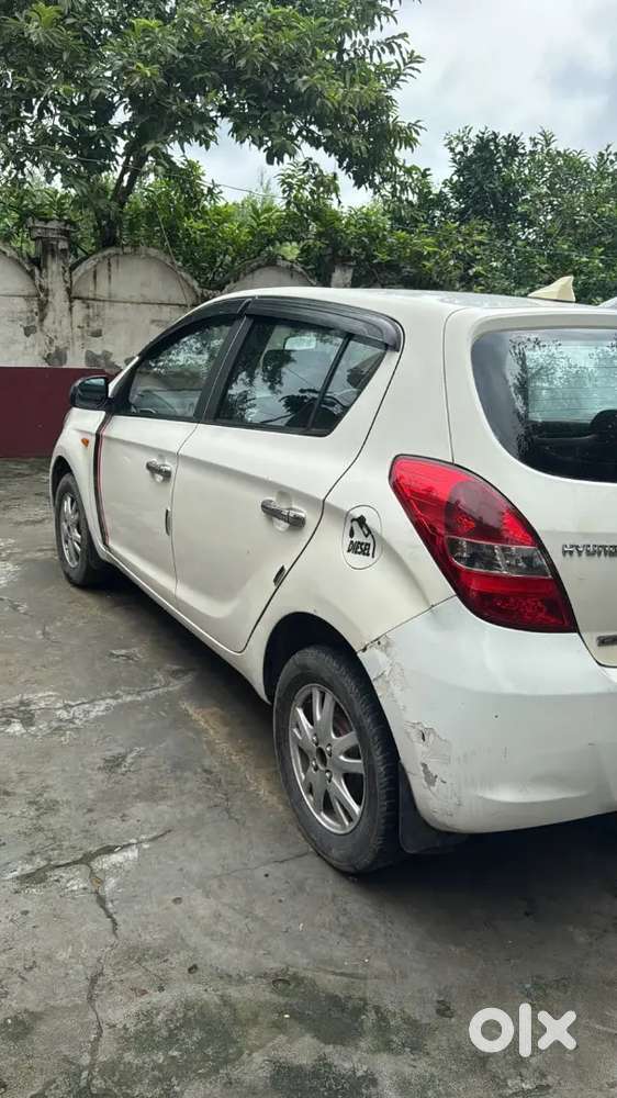 Hyundai I20 Magna 2011 With Vip Number 0008