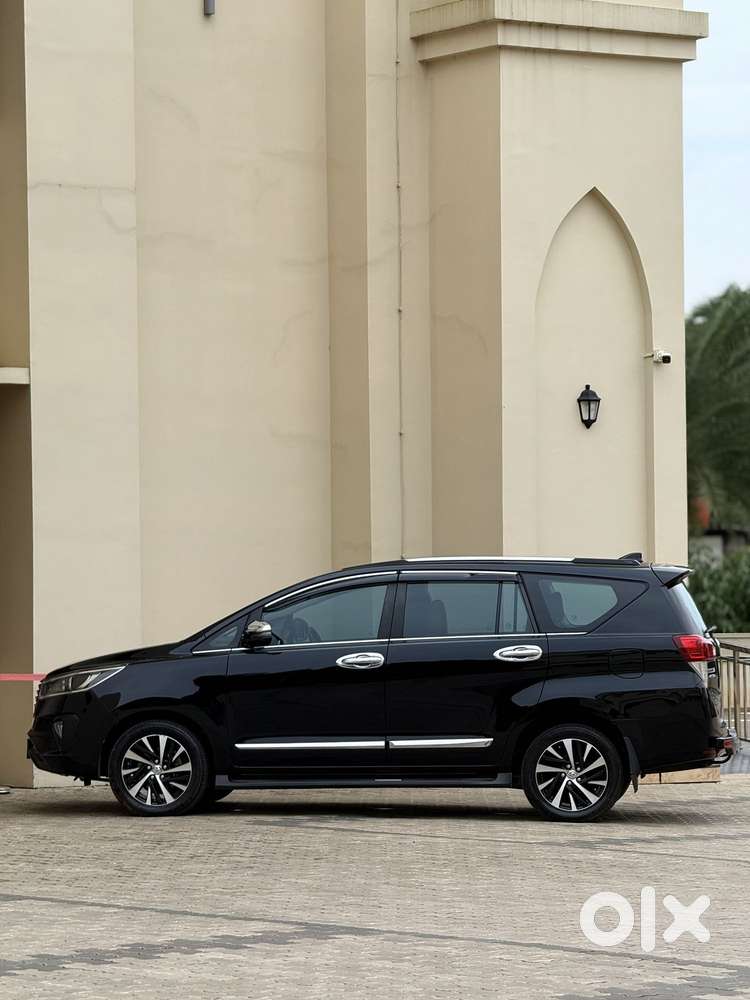 Toyota Innova Crysta 2.4 Z 7 Str, 2022, Diesel
