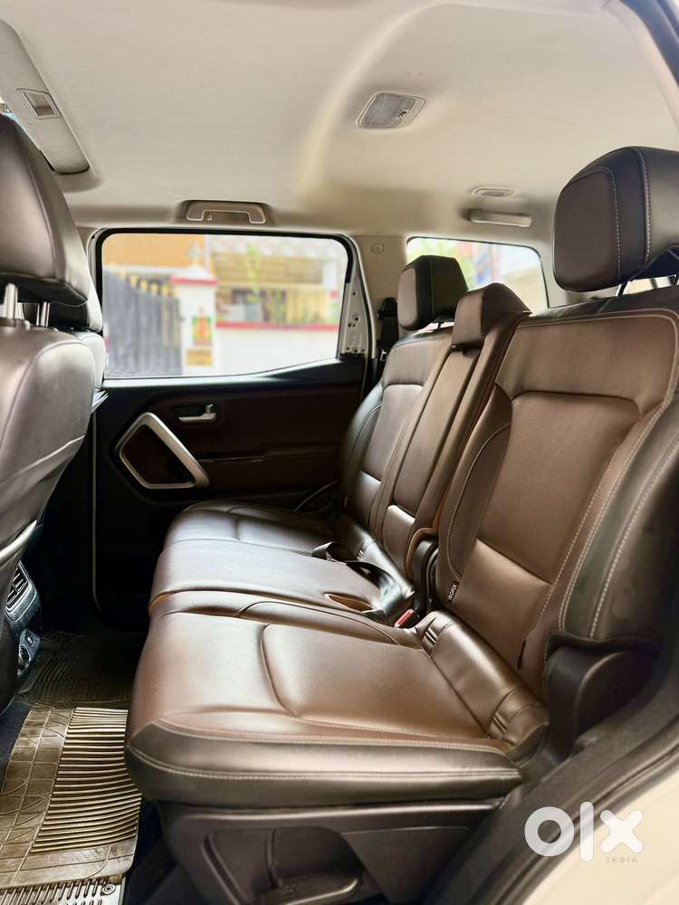 Mahindra Scorpio N Z8 L Petrol Mt 7 Str, 2023, Petrol