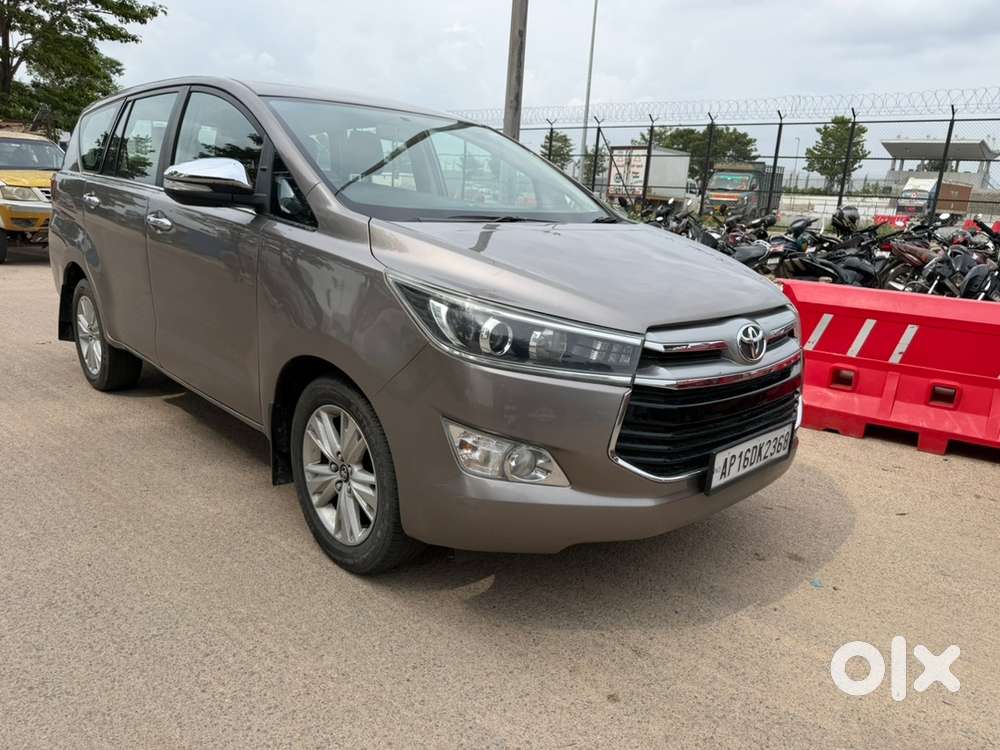 Toyota Innova Crysta 2016 Model Diesel