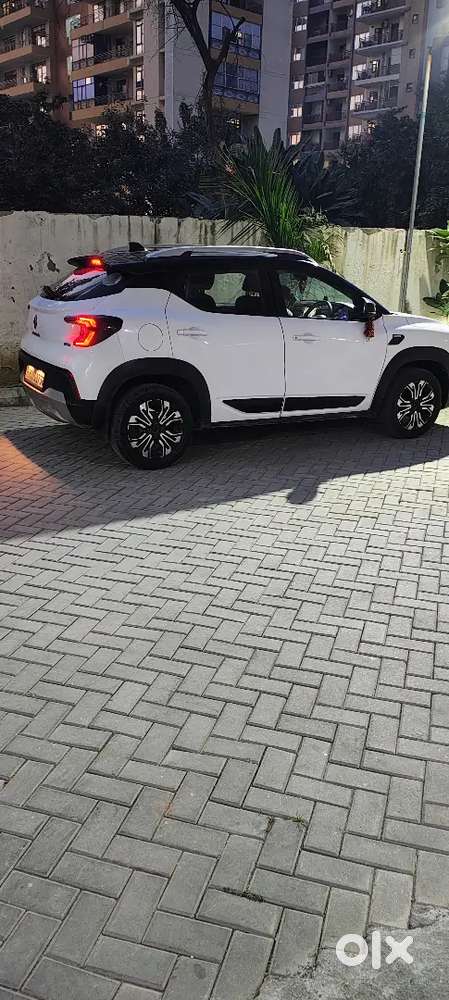 Kiger 2022 Rxz Dual Tone Good Condition - Urgent Sale
